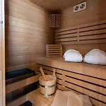 Luina 호텔 부숨