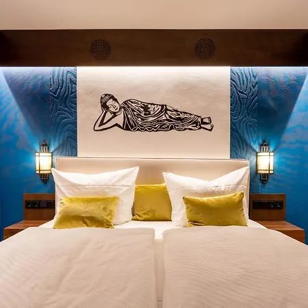 Luina Hotel